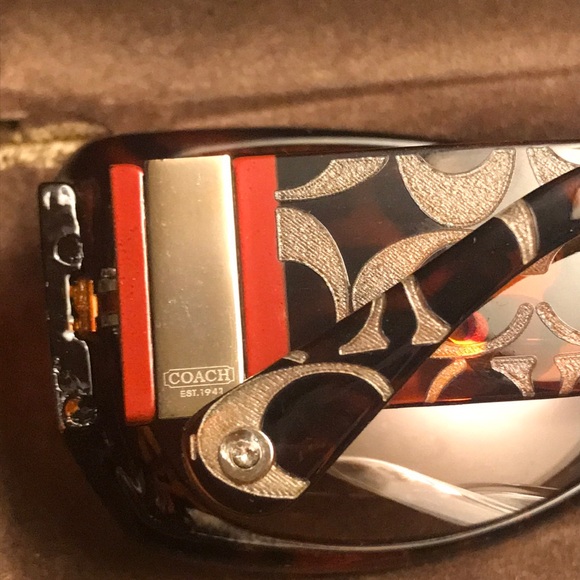 Coach Sunglasses Signature C Leopard Burgundy & Brown and Brown Signature C Case - Picture 10 of 16